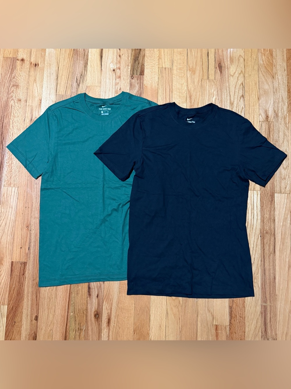 Lot of 2 The Nike Tee Shirt Size S